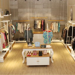 领秀展示 服装陈列与日用百货销售联动策略，有效提升店铺销量